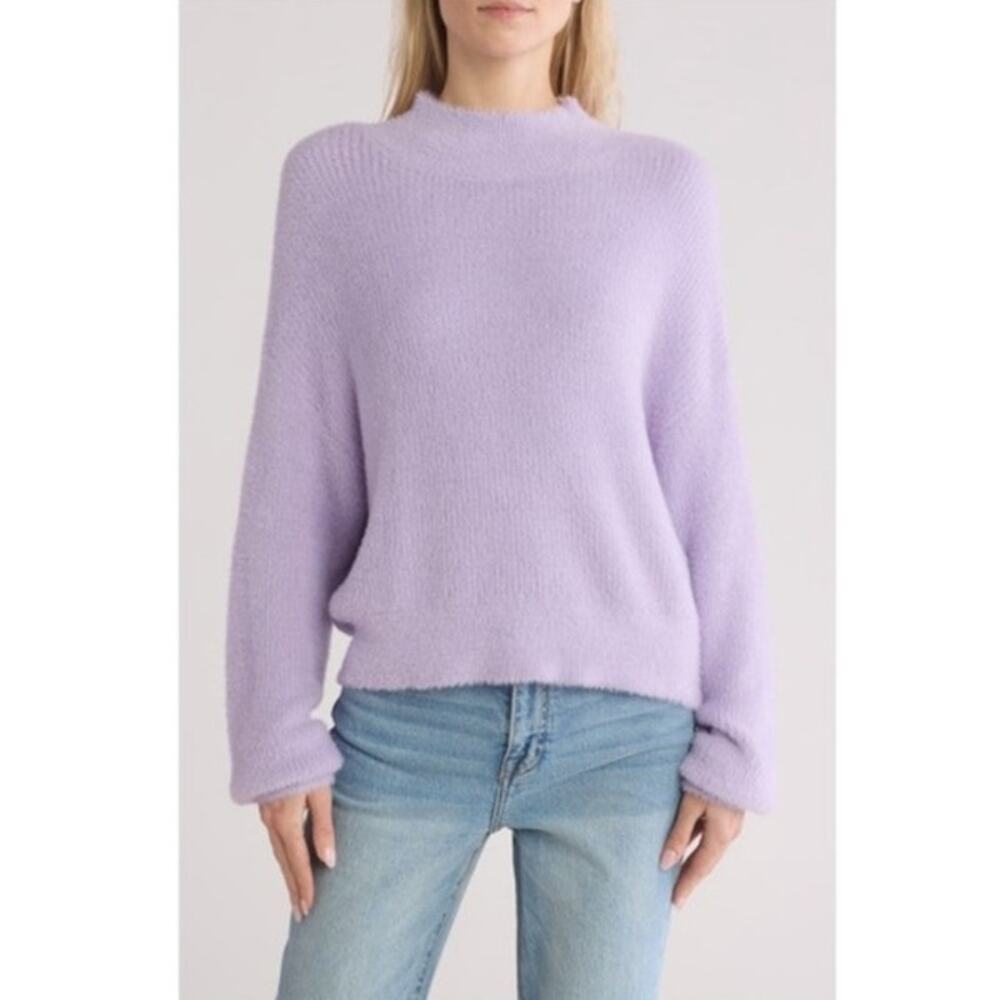 Vigoss Mock Neck Sweater Lavender Purple Fuzzy Cropped Pullover Size Medium